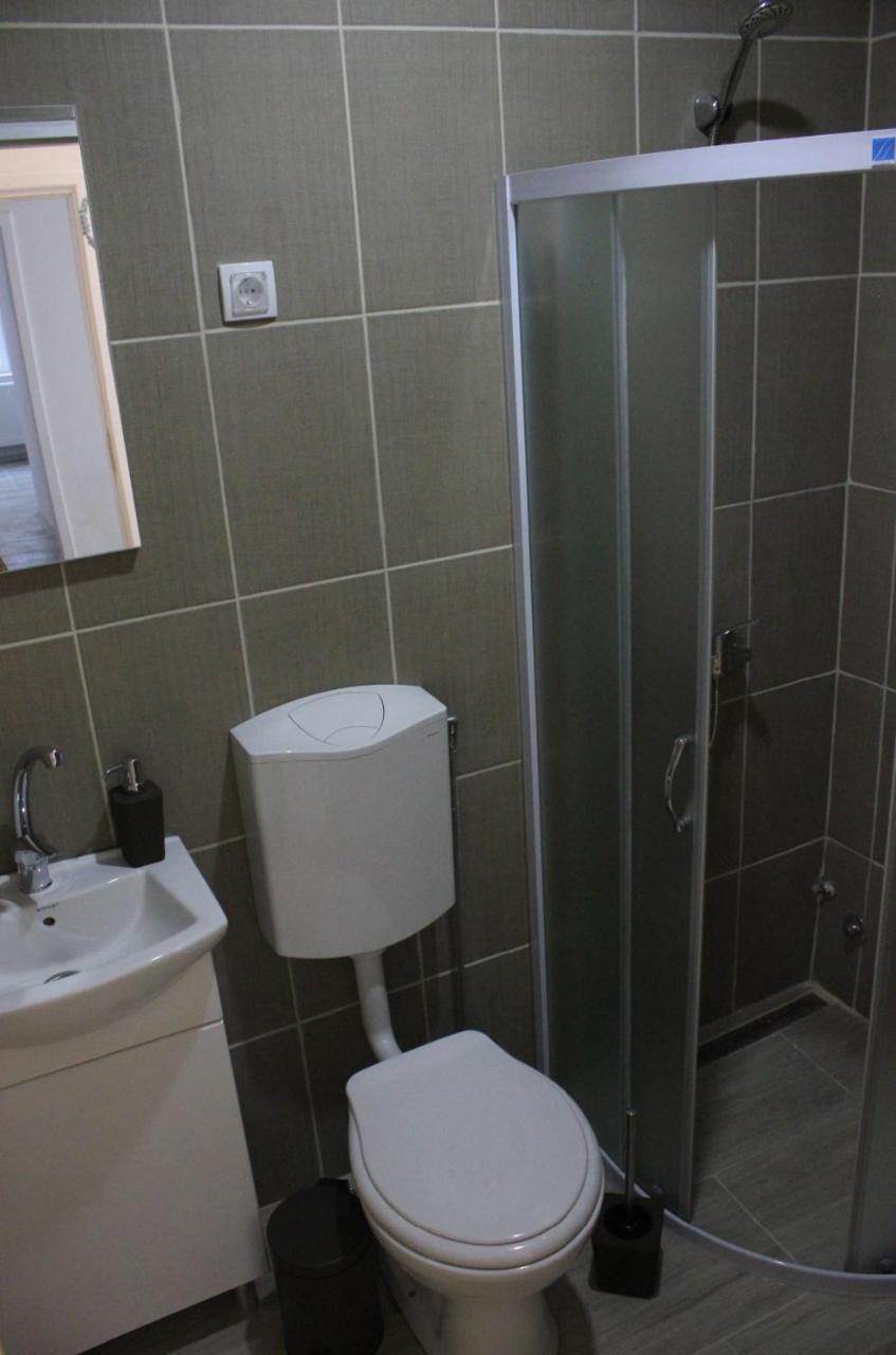 Apartmani Maja Зренянин Экстерьер фото