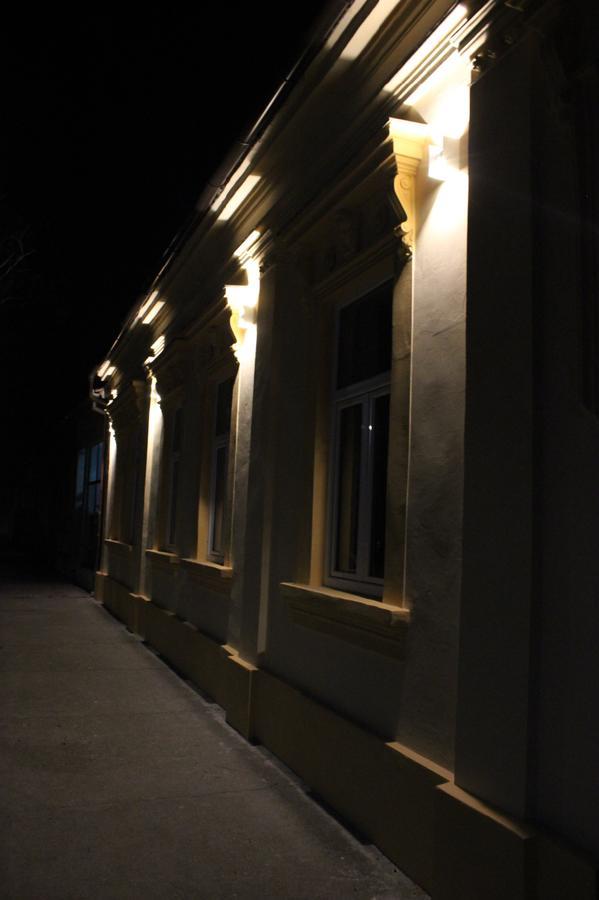 Apartmani Maja Зренянин Экстерьер фото