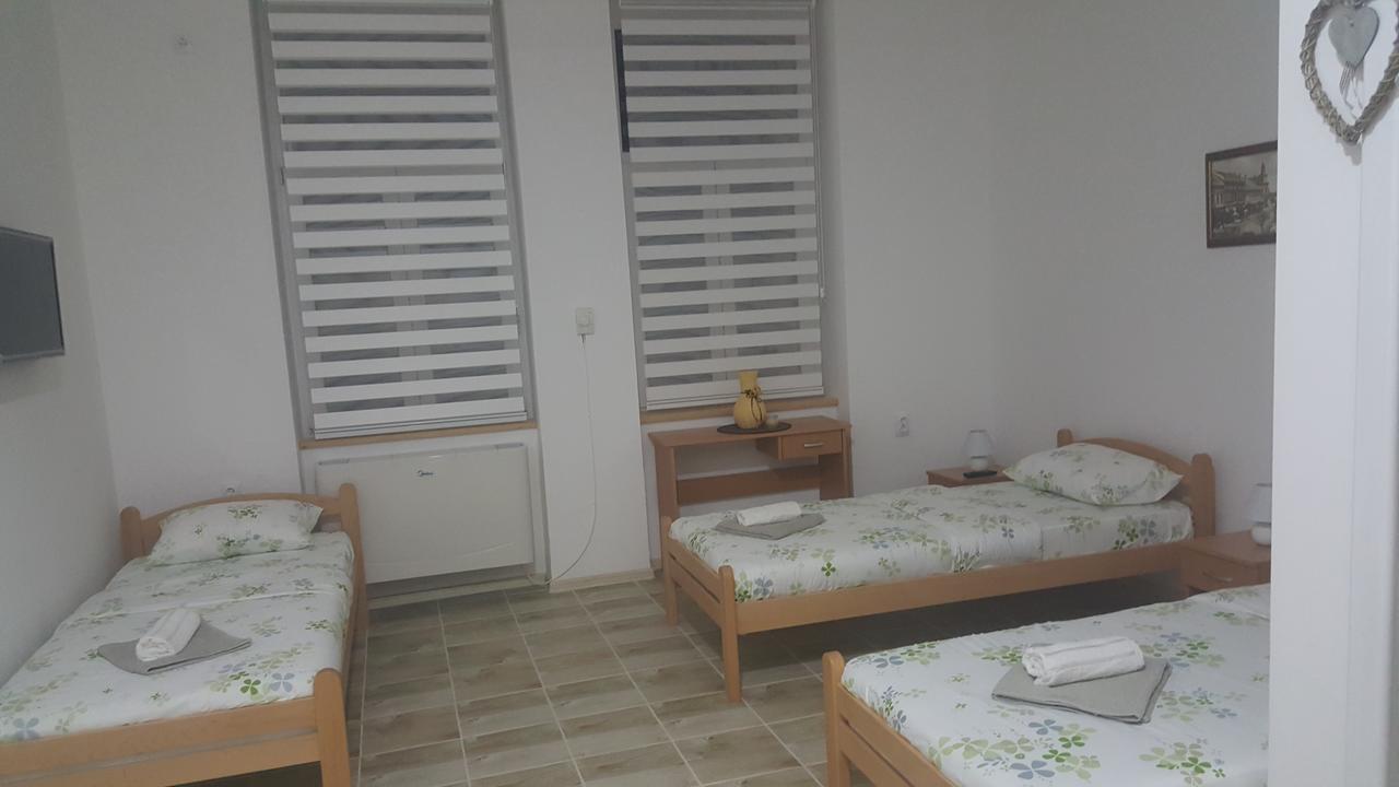 Apartmani Maja Зренянин Экстерьер фото