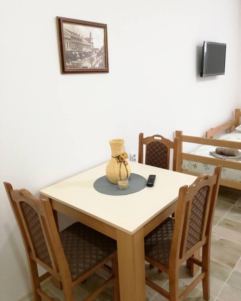Apartmani Maja Зренянин Экстерьер фото